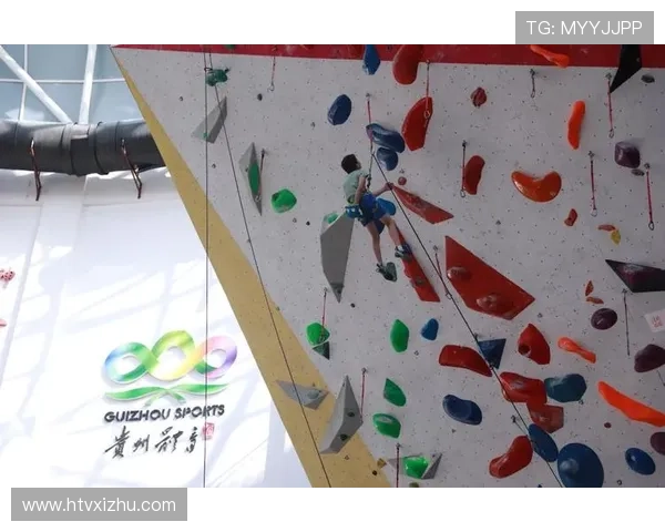 广州飞盘队在世界攀岩锦标赛中以58分稳居积分榜首位